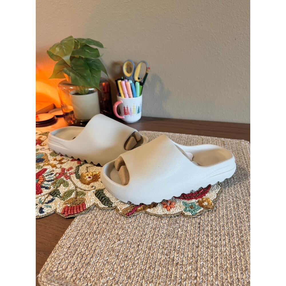 YZY YS-01 Cream Yeezy Slides Pure